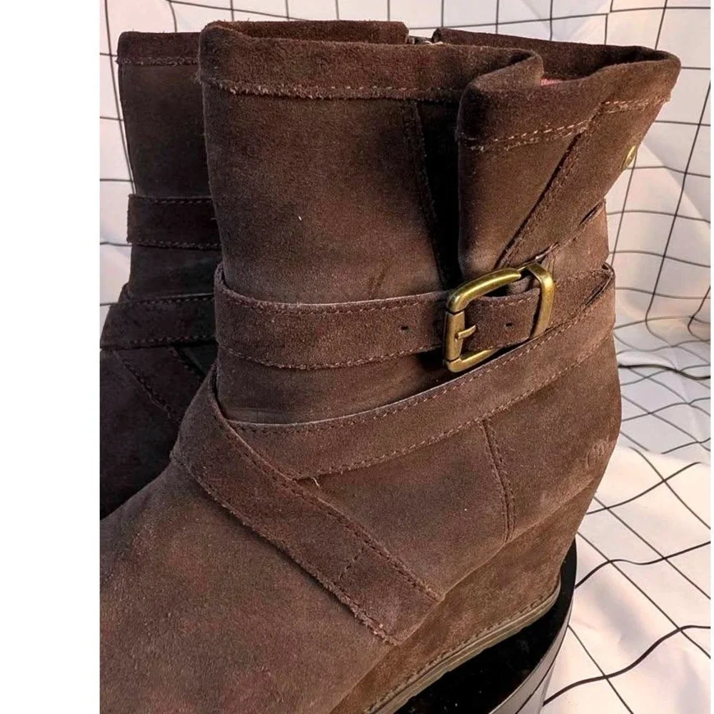 Caterpillar CAT ~ Suede Wedge Ankle Boots ~ Women 9 ~Brown Buckle Strap Side Zip